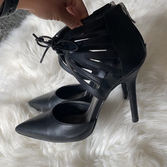 Leather pumps - Picture 2 of 7